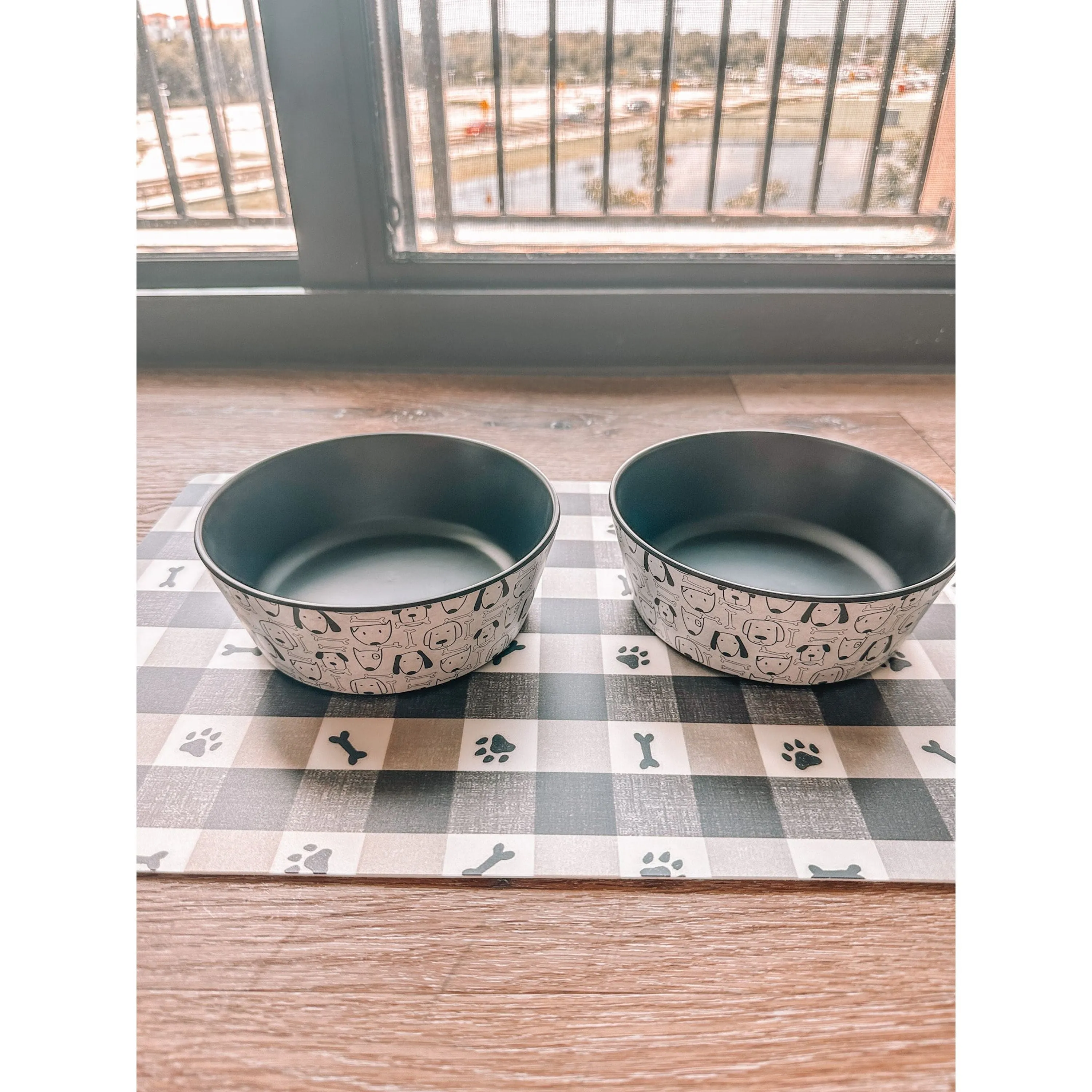 Friendly Faces Pet Bowl